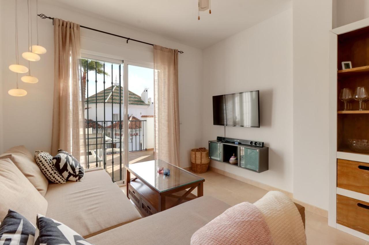 Apartamento Apt Nerja Chimenea With Ocean View, A/C, & Fiber Exterior foto